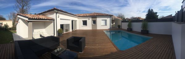 Belle façade de villa moderne à Colomiers rénovée par EAF Façade 31